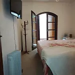 Apto 2 Quartos Em Capivari - Campos Do Jordao